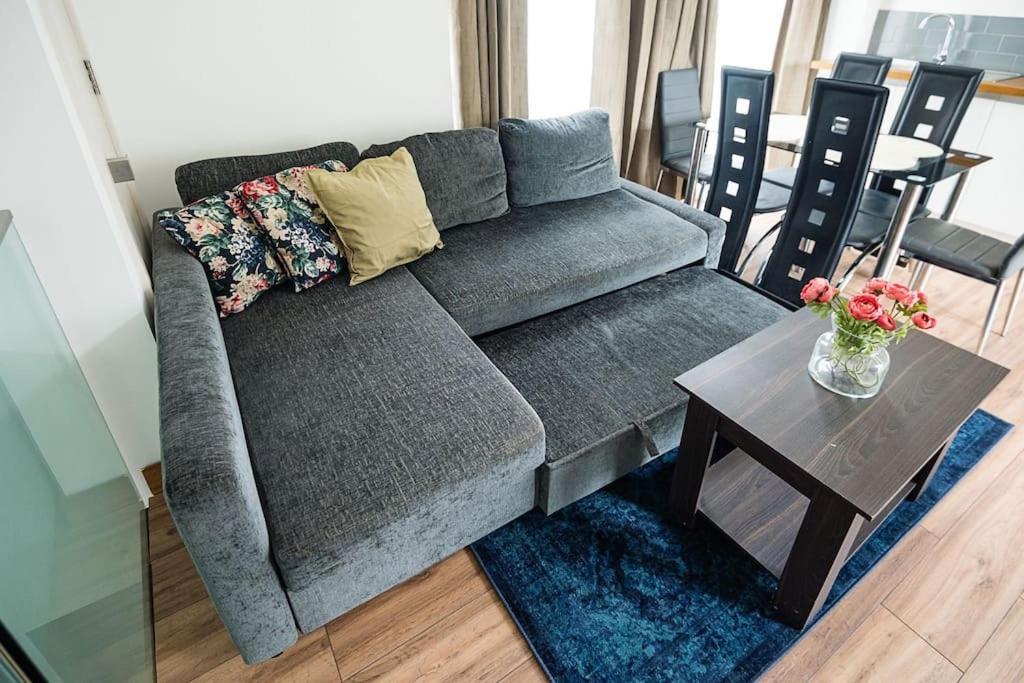 2 Bedroom Flat Edgware Road * Londra